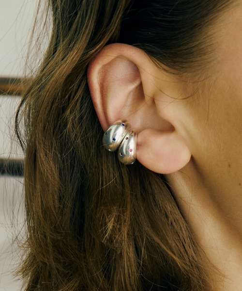 TEN.（テン）の「【新作】SILVER925 ポルカイヤーカフ（シンセティックサファイア）（イヤーカフ・レディース・シルバー・FREE）」の2枚目の写真