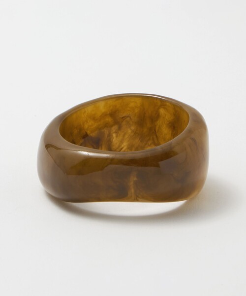 green label relaxing（グリーンレーベルリラクシング）の「マーブル ワイドバングル（バングル/リストバンド・レディース・ナチュラル/ベージュ・FREE）」の3枚目の写真