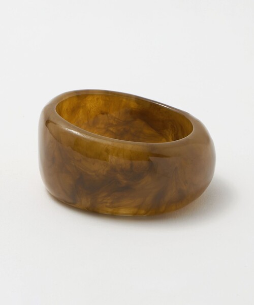 green label relaxing（グリーンレーベルリラクシング）の「マーブル ワイドバングル（バングル/リストバンド・レディース・ナチュラル/ベージュ・FREE）」の4枚目の写真