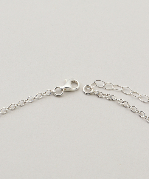 Noble(ノーブル)の「mounir/ムーニエ BARネックレス(ネックレス・レディース・シルバー・FREE)」の4枚目の写真