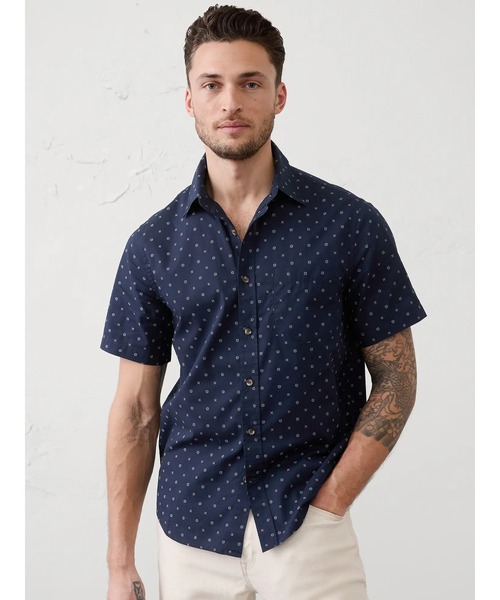 BANANA REPUBLIC FACTORY STORE(バナナリパブリック ファクトリーストア)の「BANANA REPUBLIC FACTORY STORE スリムフィット ソフトウォッシュ コットンシャツ(シャツ/ブラウス・メンズ・ホワイト/オリーブ/ネイビー/ブルー・S/M/L/XL)」の3枚目の写真