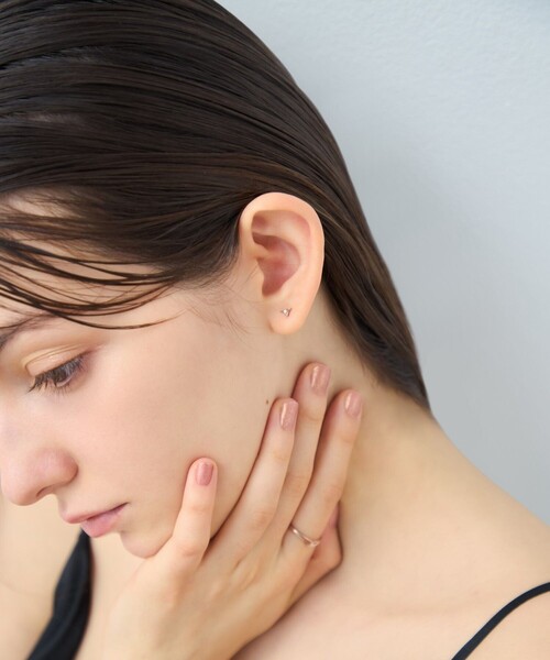 ete（エテ）の「[ムーンリット] K18MPG ダイヤモンド ピアス（ピアス（両耳用）・レディース・ピンクゴールド・FREE）」の3枚目の写真