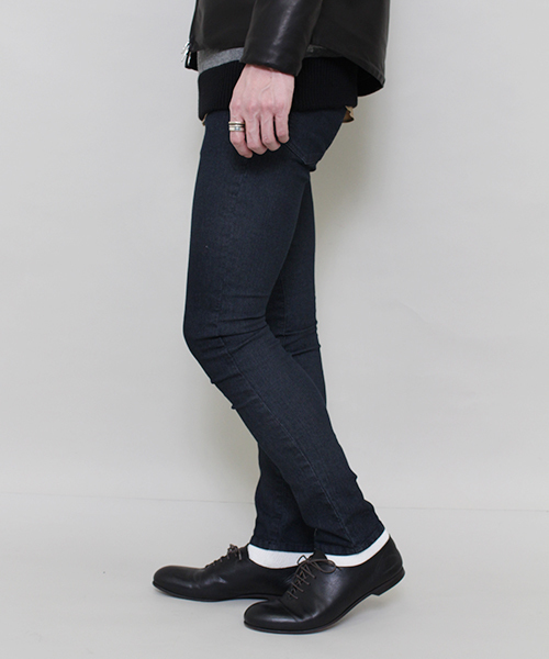 Lui's（ルイス）の「Lui's(ルイス) リジットスリムデニムパンツ（デニムパンツ・メンズ・インディゴブルー・MEDIUM/SMALL/LARGE/X-SMALL）」の2枚目の写真