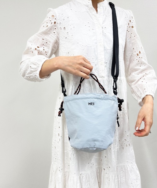 MEI（メイ）の「ST: MEI メイ　BOTTOM LINE SHOULDER ボトルショルダーバッグ（ショルダーバッグ・レディース・ライトグレー/ブラック/ベージュ・FREE）」の2枚目の写真