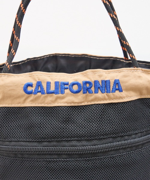 MEI（メイ）の「ST: MEI メイ　BOTTOM LINE SHOULDER ボトルショルダーバッグ（ショルダーバッグ・レディース・ライトグレー/ブラック/ベージュ・FREE）」の4枚目の写真