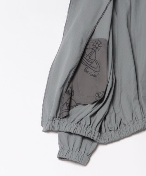 Vivienne Westwood（ヴィヴィアンウエストウッド）の「ｺｯﾄﾝｼｱｻｯｶｰﾊﾞﾙｰﾝﾌﾞﾙｿﾞﾝ（その他アウター・レディース・ブラック/グレー・FREE）」の4枚目の写真