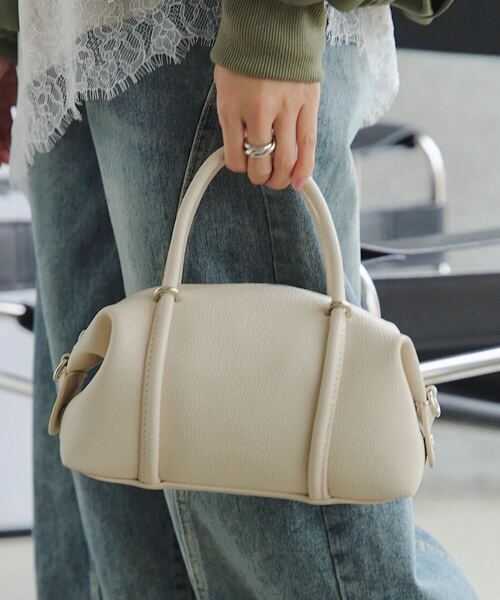 KOBE LETTUCE（コウベレタス）の「デザインベルトショルダーバッグ（ショルダーバッグ・レディース・ブラウン/アイボリー/ブラック・F）」の2枚目の写真