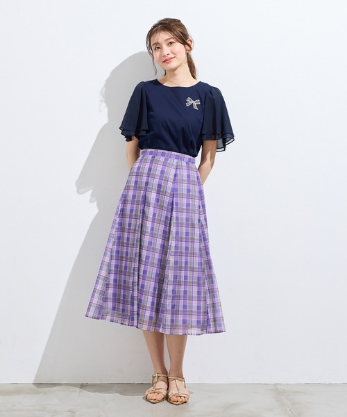Rose Tiara（ローズティアラ）の「【接触冷感/綿100%】リボンワッペンフレア袖カットソー（Tシャツ/カットソー・レディース・ネイビー/ピンク/グリーン/オフホワイト・38/42/46）」の3枚目の写真