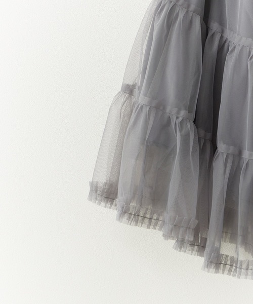 Chick（チック）の「Elastic-Waist Gathered A-Line Lace Skirt / ウエストゴム付き ギャザーデザイン Aライン レーススカート 2026年春夏（スカート・レディース・ホワイト/チャコールグレー・FREE）」の4枚目の写真