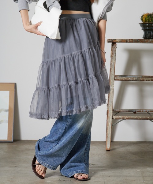 Chick（チック）の「Elastic-Waist Gathered A-Line Lace Skirt / ウエストゴム付き ギャザーデザイン Aライン レーススカート 2026年春夏（スカート・レディース・ホワイト/チャコールグレー・FREE）」の22枚目の写真
