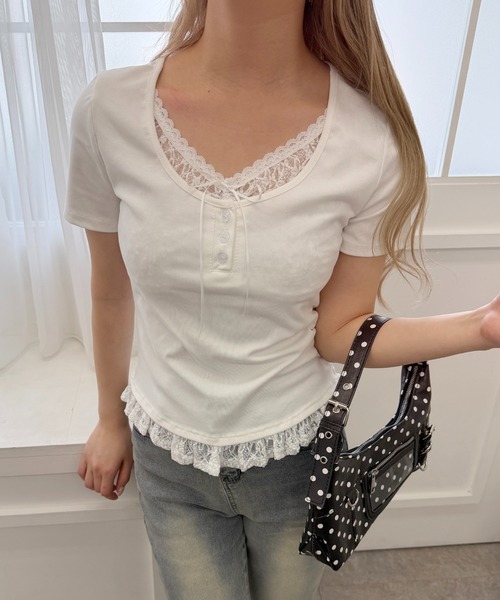PHILLY(フィリー)の「ヘンリーレースレイヤード半袖トップス(Tシャツ/カットソー・レディース・グレー/ブラック/ホワイト・FREE)」の2枚目の写真