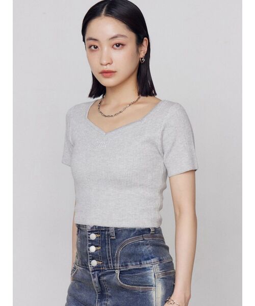 EMODA（エモダ）の「ビジューロゴニット（ニット/セーター・レディース・グレー/ホワイト/ピンク/ブラック・FREE）」の16枚目の写真