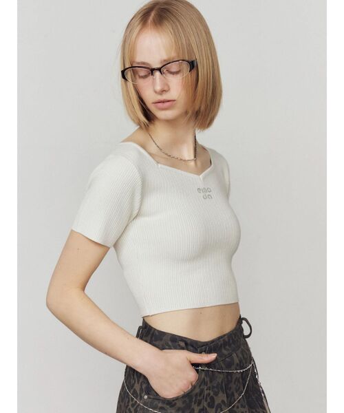 EMODA（エモダ）の「ビジューロゴニット（ニット/セーター・レディース・グレー/ホワイト/ピンク/ブラック・FREE）」の5枚目の写真