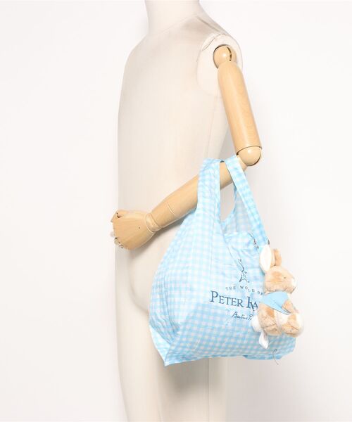 A BAG OF CHIPS(アバッグオブチップス)の「ピーターラビット ぬいぐるみエコバック sleep(エコバッグ/サブバッグ・レディース・ベージュ・ONE SIZE)」の6枚目の写真
