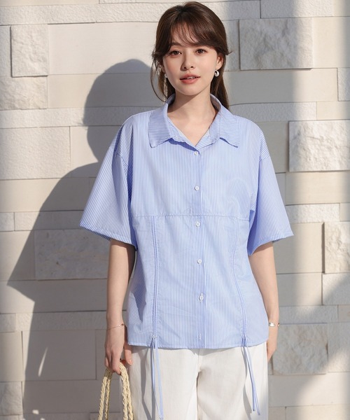 TeddyShop(テディショップ)の「【2WAYシルエットアレンジ可/水陸両用】半袖開襟シャーリングリボンラッシュガードトップス レディース水着(ラッシュガード・レディース・ホワイト/サックスブルー/ブラック/ブルー系その他・L/M/S)」の10枚目の写真