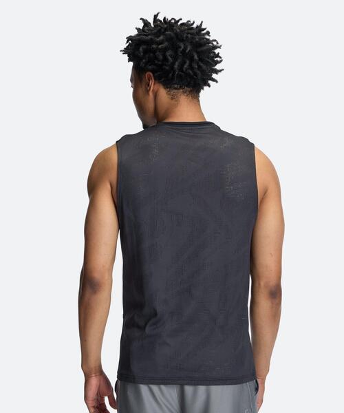 UNDER ARMOUR（アンダーアーマー）の「UAクール プロ スリーブレス シャツ（トレーニング/メンズ）（タンクトップ・メンズ・ブラック・L/M/XL/S/3XL/2XL）」の2枚目の写真