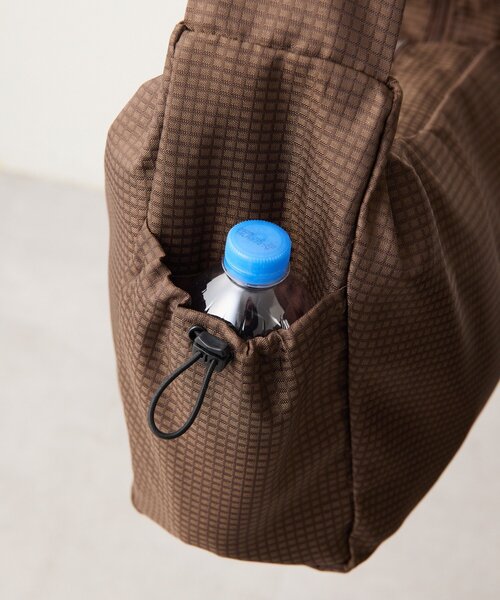 ear PAPILLONNER（イアパピヨネ）の「ビッグショルダーバッグ《A4サイズ対応》（ショルダーバッグ・レディース・ブルー/ブラウン・FREE）」の15枚目の写真