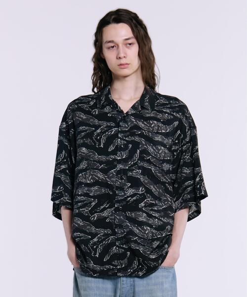 Alpha Industries(アルファインダストリーズ)の「Alpha Industries/アルファ インダストリーズ/SS CAMO RELAXED CAMP SHIRT/エスエス カモ リラックスド キャンプ シャツ(シャツ/ブラウス・メンズ・その他24/その他2・L/M/S/XL)」の4枚目の写真