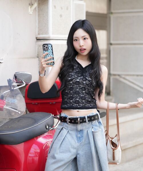 LCDC TM(エルシーディーシーティーエム)の「TUCK BERMUDA SHORTS (BLUE)(デニムパンツ・レディース・その他・SMALL/MEDIUM)」の12枚目の写真