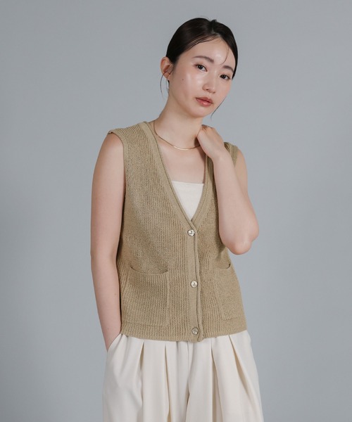 select MOCA Et(セレクトモカエト)の「【Et】Linen-touch V-neck vest(ベスト・レディース・ベージュ/カーキ/ブラック・FREE)」の16枚目の写真
