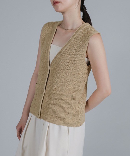 select MOCA Et(セレクトモカエト)の「【Et】Linen-touch V-neck vest(ベスト・レディース・ベージュ/カーキ/ブラック・FREE)」の17枚目の写真