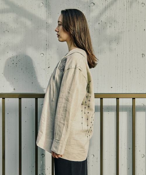 TANAKA（タナカ）の「[TANAKA/タナカ]THE TUNIC（シャツ/ブラウス・レディース・ベージュ・S/XS）」の7枚目の写真