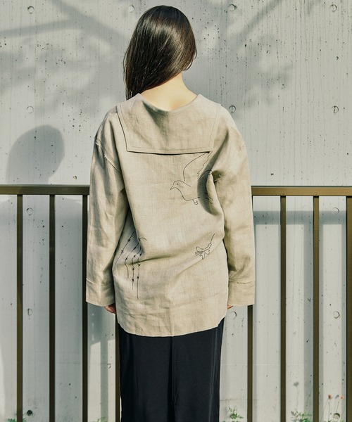 TANAKA（タナカ）の「[TANAKA/タナカ]THE TUNIC（シャツ/ブラウス・レディース・ベージュ・S/XS）」の8枚目の写真