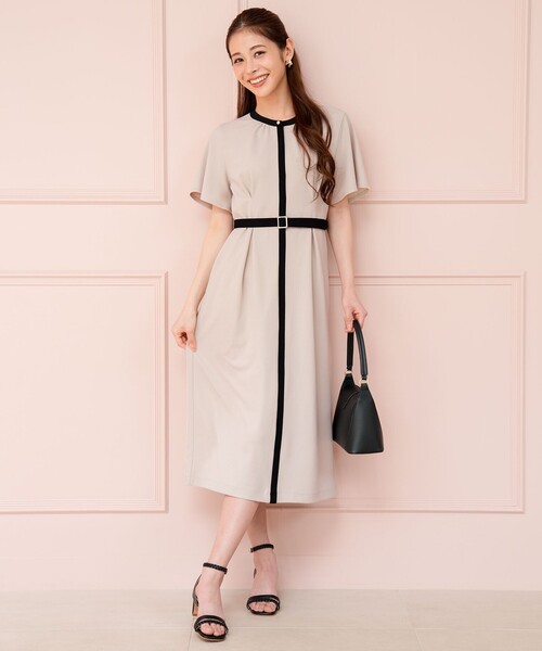 ANY SIS(エニィスィス)の「2WAY バイカラー ワンピース(ワンピース・レディース・ネイビー系/ベージュ系/スカイブルー系・X-LARGE)」の8枚目の写真