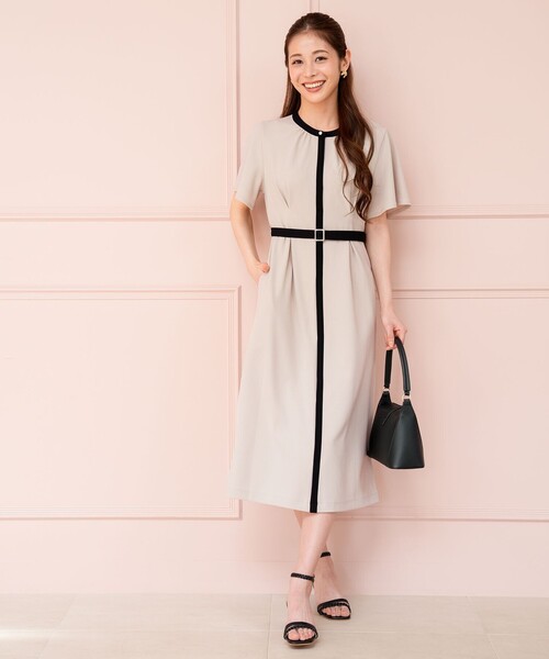 ANY SIS(エニィスィス)の「2WAY バイカラー ワンピース(ワンピース・レディース・ネイビー系/ベージュ系/スカイブルー系・X-LARGE)」の9枚目の写真