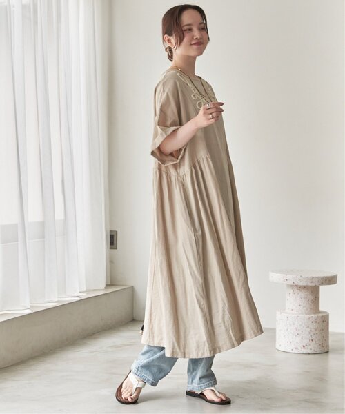 LBC(エルビーシー)の「コード刺繍ロングワンピース(ワンピース・レディース・ブラック/ベージュ/ブラウン・M)」の17枚目の写真