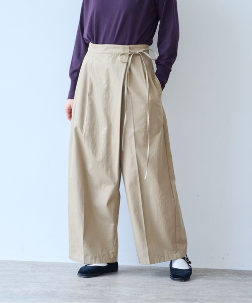 yuni(ユニ )の「master seed Cotton chino wrap pants(その他パンツ・レディース・ベージュ/アイボリー・M/S)」の8枚目の写真