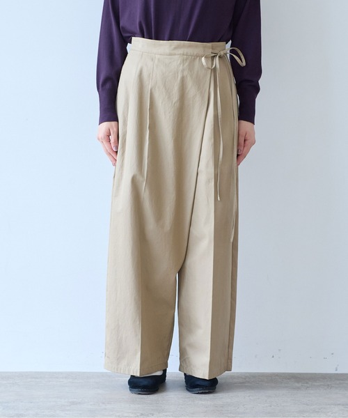 yuni(ユニ )の「master seed Cotton chino wrap pants(その他パンツ・レディース・ベージュ/アイボリー・M/S)」の12枚目の写真