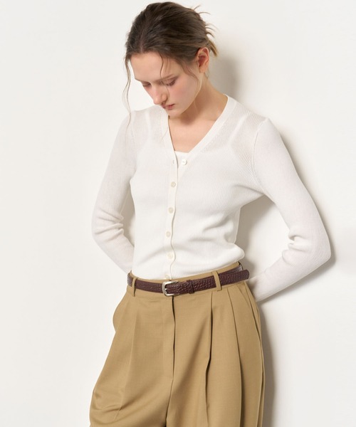 GENERAL IDEA(ジェネラルアイデア)の「【GENERAL IDEA】テンセルリブVネックカーディガン / TENCEL RIBBED V-NECK CARDIGAN(カーディガン/ボレロ・レディース・ホワイト・L/M/S)」の3枚目の写真