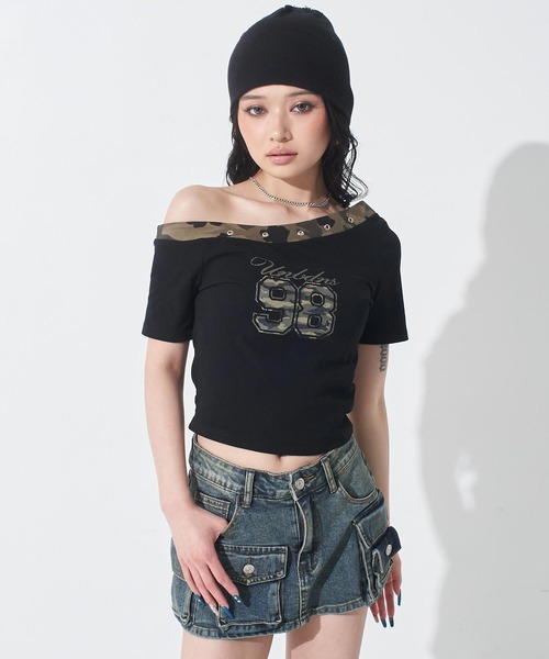 ANAP(アナップ)の「ナンバリング カモフラ Tシャツ トップス(Tシャツ/カットソー・レディース・ホワイト/ブラック/カーキ・F)」の3枚目の写真