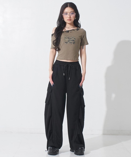 ANAP(アナップ)の「ナンバリング カモフラ Tシャツ トップス(Tシャツ/カットソー・レディース・ホワイト/ブラック/カーキ・F)」の15枚目の写真