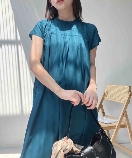 AS KNOW AS plus(アズノゥアズプラス)の「〇ひんやり涼しい インド 衿フリルとシャーリングワンピース(ワンピース・レディース・ネイビー系/ダークグリーン/ブラック・FREE)」の19枚目の写真