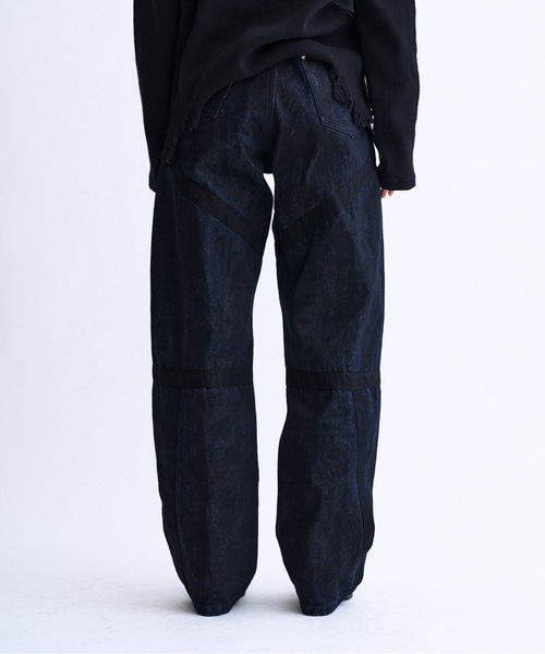 PHILTHEORY（フィルセオリー）の「Weathered coating denim pants / ウェザードコーティングデニムパンツ（デニムパンツ・メンズ・ブラック/ブルー・3/1/2）」の19枚目の写真