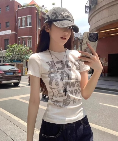 Ritzy(リッツィー)の「ヴィンテージギタープリント半袖 T シャツ(Tシャツ/カットソー・レディース・ホワイト・M)」の1枚目の写真