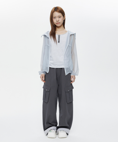 OHESHIO(オヘシオ)の「SHEER SOFT WINDBREAKER, SKY BLUE(ナイロンジャケット・レディース・その他・FREE)」の5枚目の写真