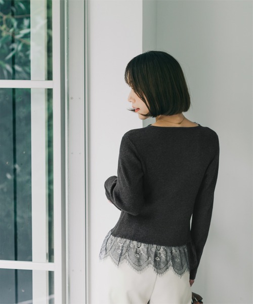 UR'S(ユアーズ)の「レーストリミングVネックニットカーディガン(カーディガン/ボレロ・レディース・チャコール/ブラック/ホワイト・S/L/M)」の22枚目の写真