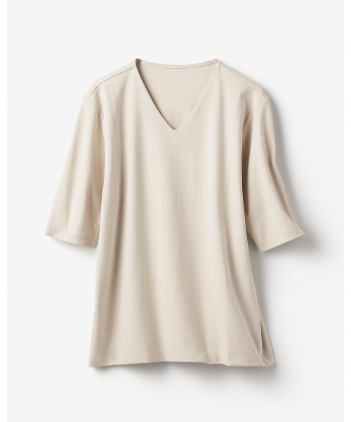DoCLASSE( ドゥクラッセ)の「VネックN/5分袖・DoT(Tシャツ/カットソー・レディース・ライム/ダークネイビー/ライトグレー/チャコール/ブルー/ダークブラウン/ブラック/ホワイト・L/M/S/LL/3L)」の12枚目の写真