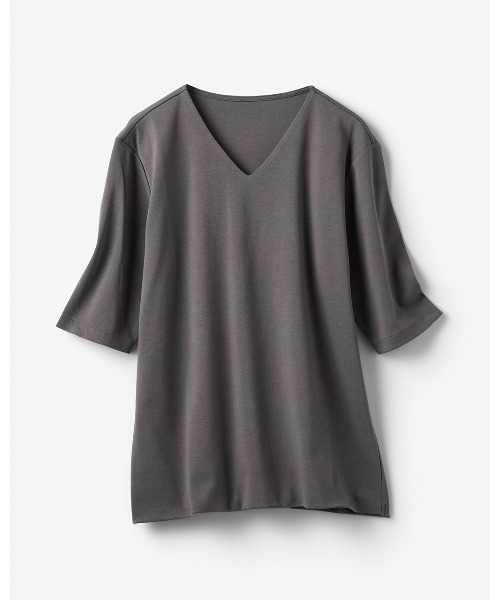 DoCLASSE( ドゥクラッセ)の「VネックN/5分袖・DoT(Tシャツ/カットソー・レディース・ライム/ダークネイビー/ライトグレー/チャコール/ブルー/ダークブラウン/ブラック/ホワイト・L/M/S/LL/3L)」の14枚目の写真
