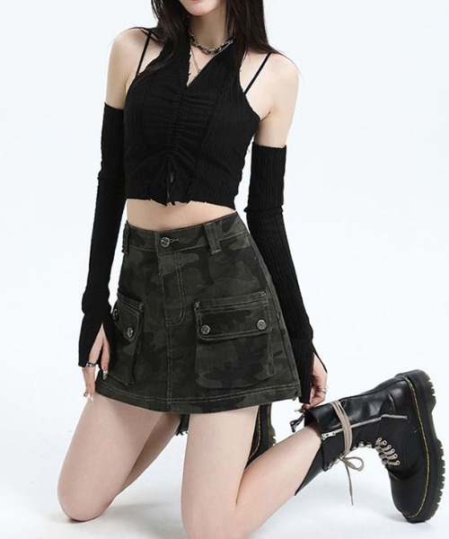 ＆soiree（アンドソワレ）の「迷彩柄カーゴミニスカート（スカート・レディース・ブラック・X-LARGE/LARGE/MEDIUM/SMALL/X-SMALL）」の3枚目の写真