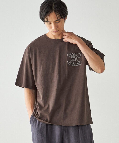 Purple&Yellow(パープルアンドイエロー)の「バック刺繍 半袖Tシャツ(Tシャツ/カットソー・メンズ・ブラック/ダークブラウン・MEDIUM)」の2枚目の写真