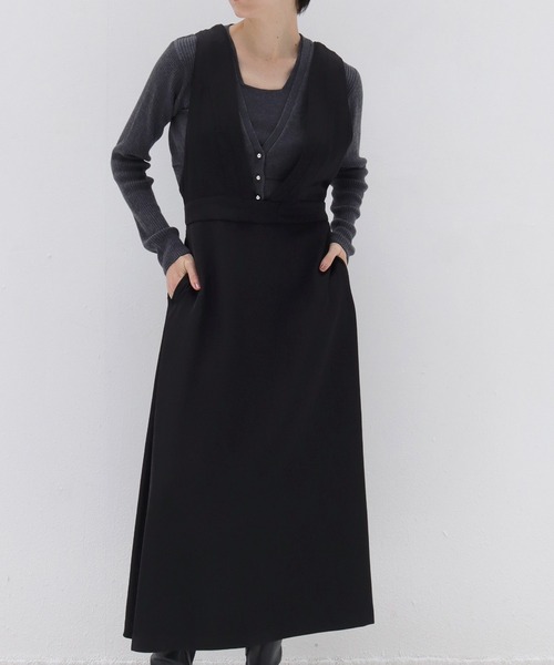 DRESSLAVE(ドレスレイブ)の「asetate twill pinafore dress(アセテートツイルピナフォアドレス)(ワンピース・レディース・ブラック/カーキ・38)」の1枚目の写真