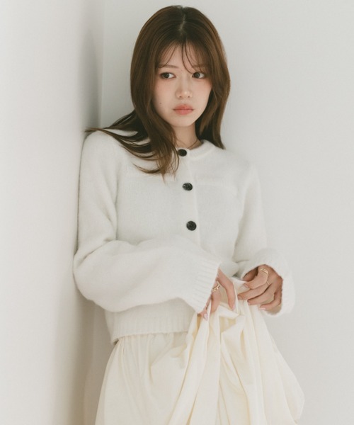 VANNIE U(ヴァニーユー)の「モヘア起毛コンパクトニットカーディガン(カーディガン/ボレロ・レディース・ライトピンク/アイボリー/グレー・FREE)」の14枚目の写真