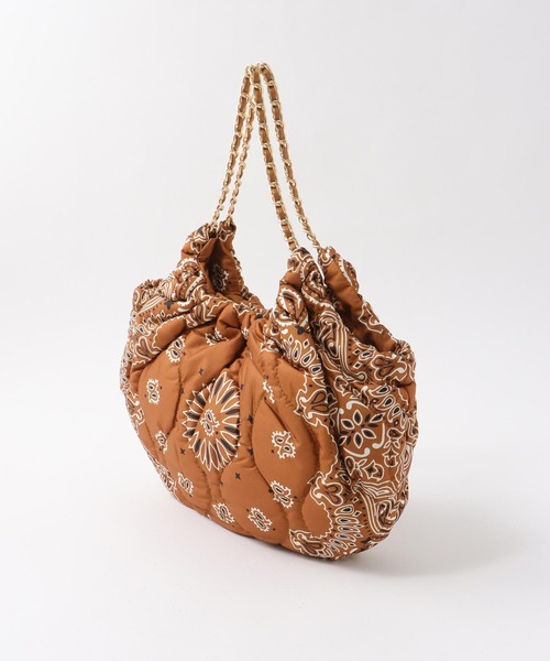 Three Four Time（ｽﾘｰﾌｫｰﾀｲﾑ）の「バンダナプリントギャザーBAG（ショルダーバッグ・レディース・ブラウン/ブラック/グリーン・FREE）」の4枚目の写真