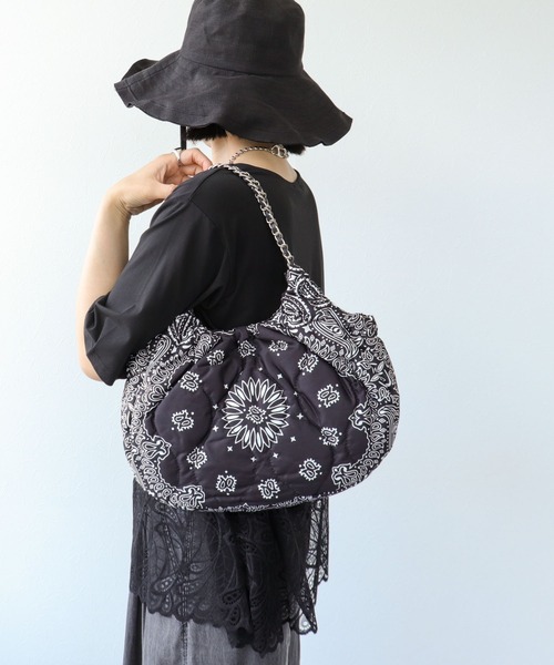 Three Four Time（ｽﾘｰﾌｫｰﾀｲﾑ）の「バンダナプリントギャザーBAG（ショルダーバッグ・レディース・ブラウン/ブラック/グリーン・FREE）」の14枚目の写真