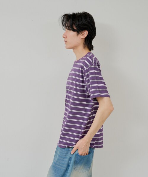WHIMSIC(ウィムジック)の「【UNISEX/2サイズ展開】ボーダーTシャツ(Tシャツ/カットソー・メンズ・オフホワイト/パープル/ブラウン・2/1)」の5枚目の写真