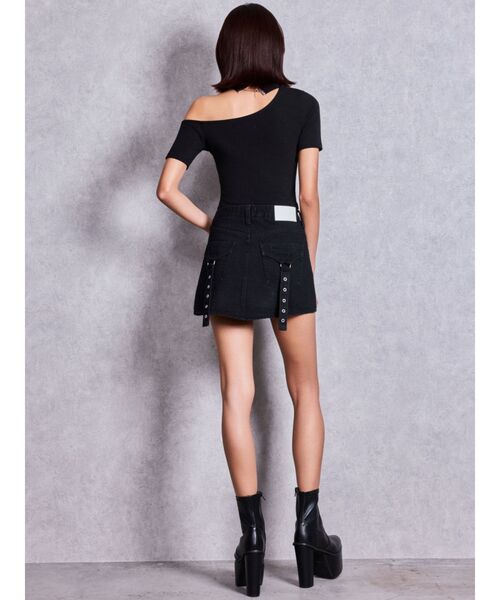 GYDA(ジェイダ)の「ハイウエストCURVE LINEスカートライクデニムショートパンツ(デニムスカート・レディース・ブラック/インディゴブルー・SMALL/MEDIUM)」の16枚目の写真